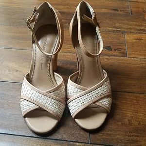 Banana Republic Nude Heels